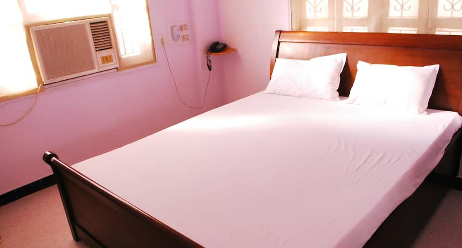 Hotel Gangaram & Guest House, Bhuj 4